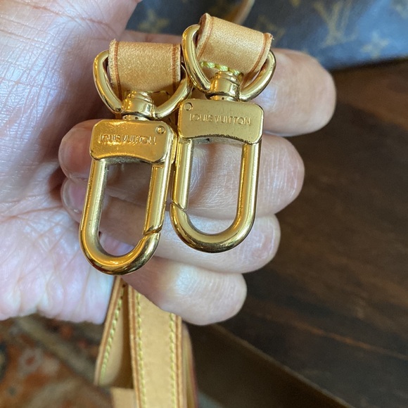 Louis Vuitton Monogram Palermo - Picture 10 of 17